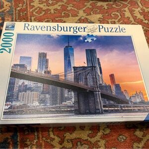 Ravensburger Puzzle - Vibrant Cityscape with Blue and Orange Hues